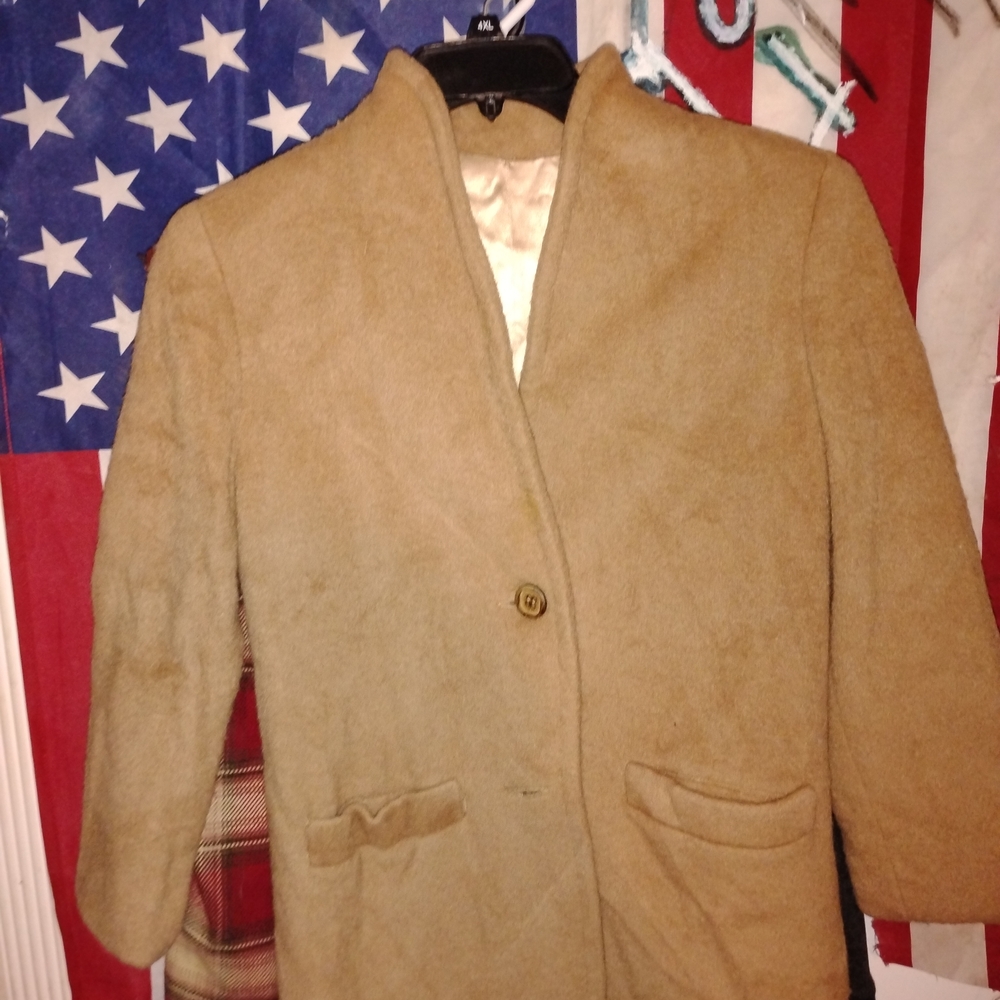 Elegant Tan Trench Coat for Women